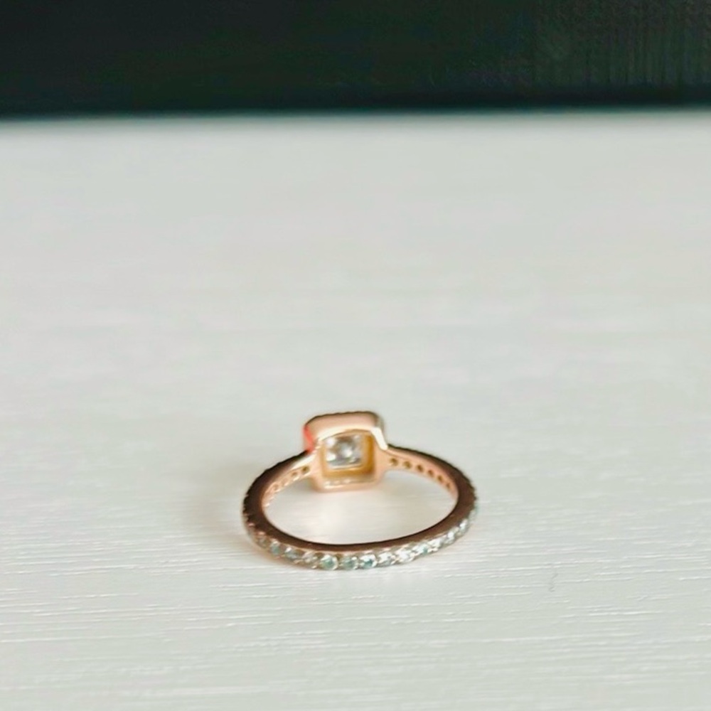 Pandora Square Sparkle Halo Ring rose gold plating size 5 - Picture 5 of 7